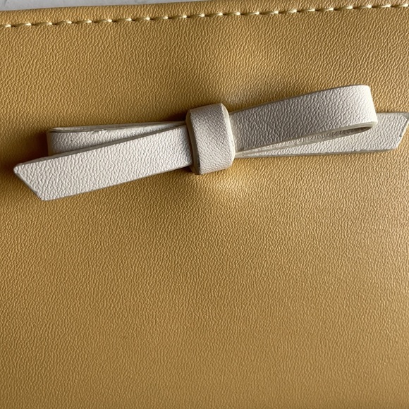 Miniso small wallet - Picture 3 of 6